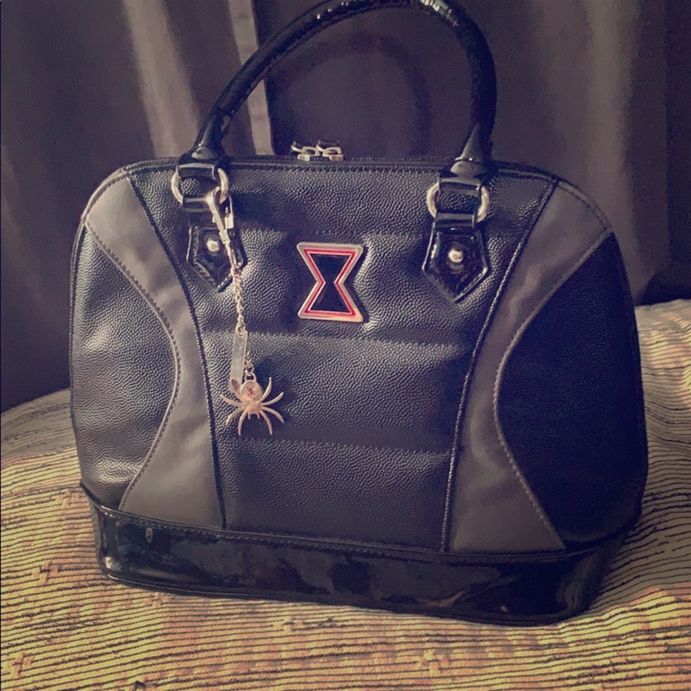 Black widow purse